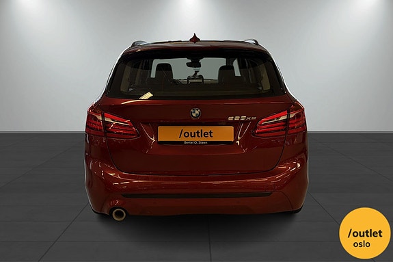 BMW 225xe 4 of 27