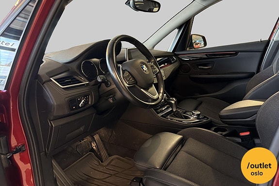 BMW 225xe 13 of 27