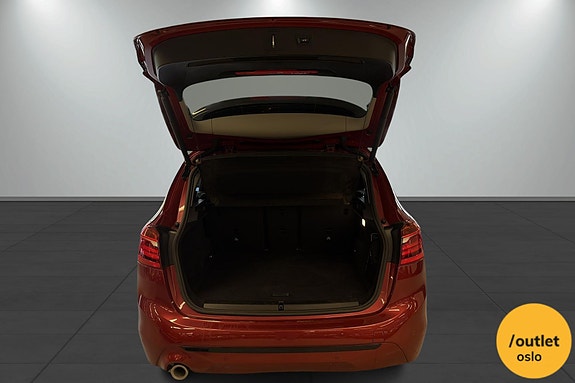BMW 225xe 5 of 27