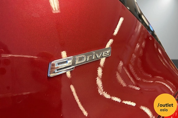 BMW 225xe 26 of 27