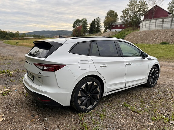 Skoda Enyaq 5 of 23