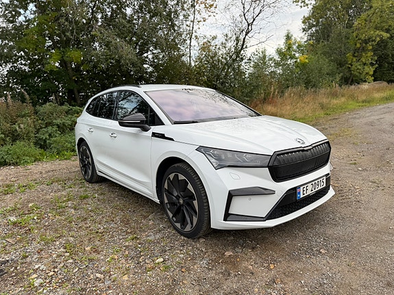 Skoda Enyaq 3 of 23