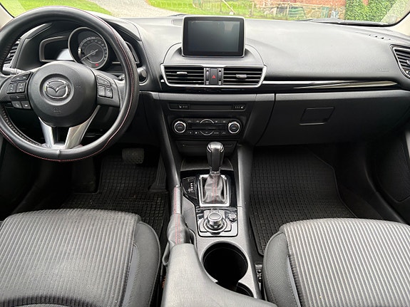 Mazda 3 8 of 29