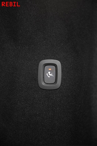 Volvo V60 26 of 28