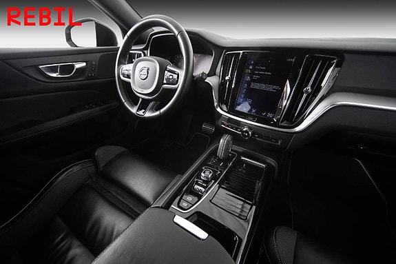 Volvo V60 14 of 28
