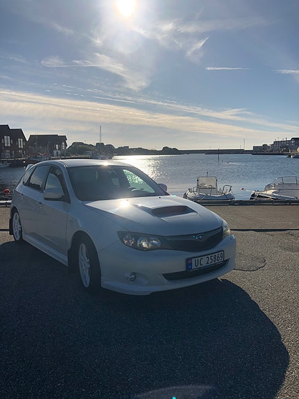 Subaru Impreza 4 of 9