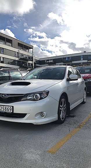 Subaru Impreza 2 of 9