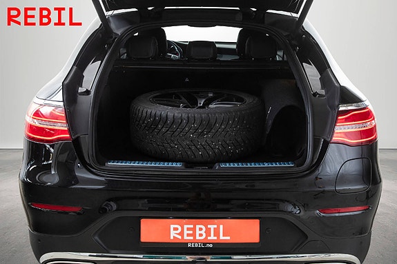 Mercedes-Benz GLC350 e 26 of 30
