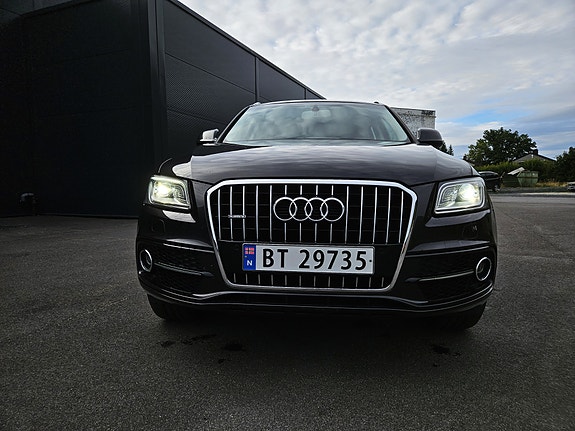 Audi Q5 8 of 24
