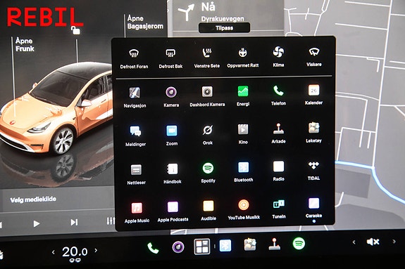 Tesla Model Y 17 of 26