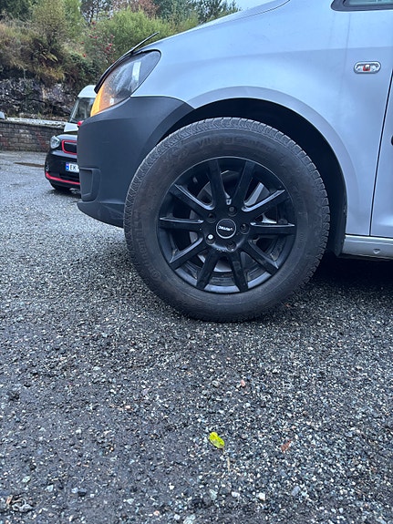 Volkswagen Caddy 9 of 9