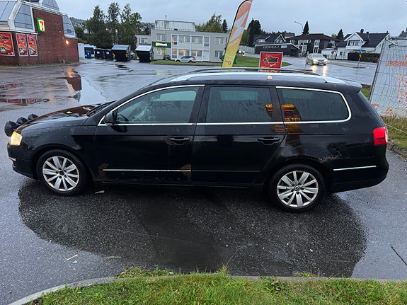 Volkswagen Passat 14 of 30