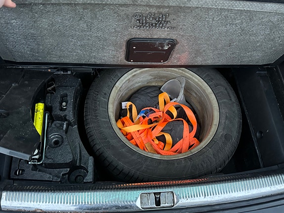 Volkswagen Passat 23 of 30