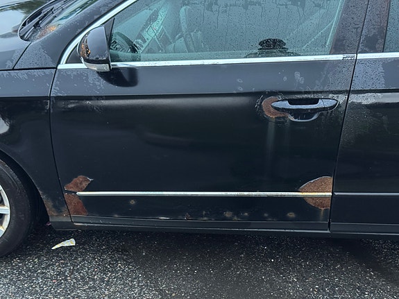 Volkswagen Passat 17 of 30