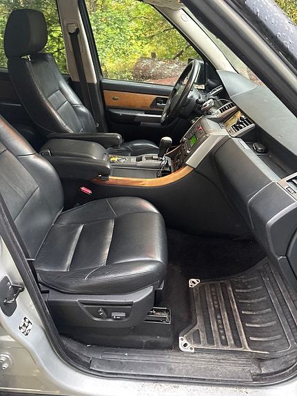 Land Rover Range Rover 19 of 30