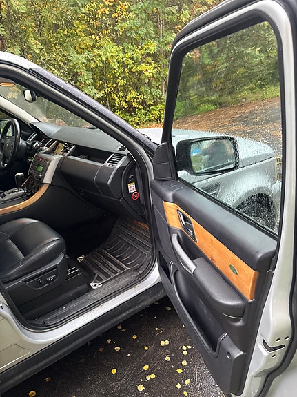 Land Rover Range Rover 18 of 30