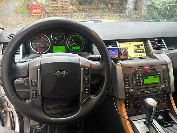 Land Rover Range Rover 7 of 30