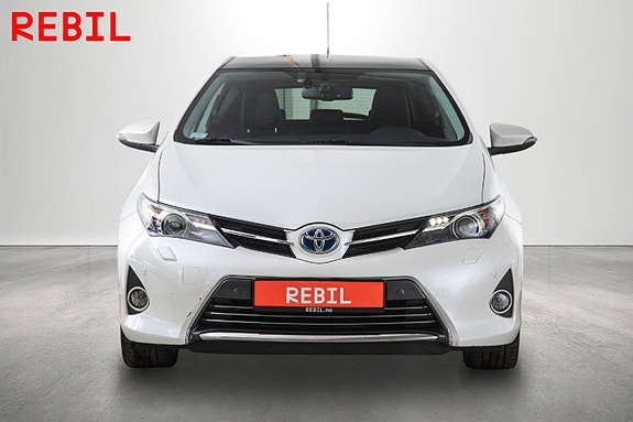 Toyota Auris 3 of 23
