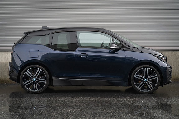 BMW i3 2 of 24