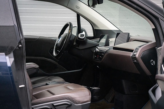 BMW i3 12 of 24