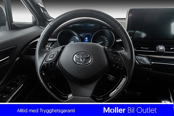 Toyota C-HR 10 of 21