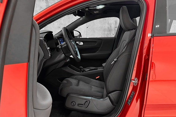 Volvo C40 13 of 26