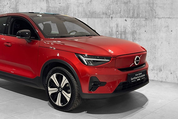 Volvo C40 2 of 26