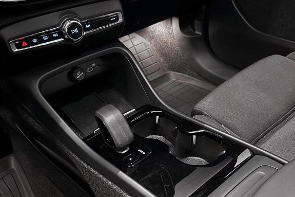 Volvo C40 15 of 26