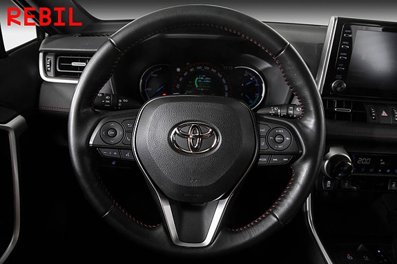 Toyota RAV4 12 of 25