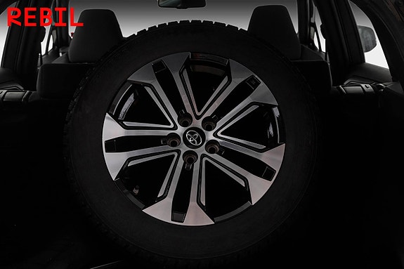 Toyota RAV4 23 of 25