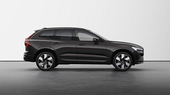 Volvo XC60 2 of 27