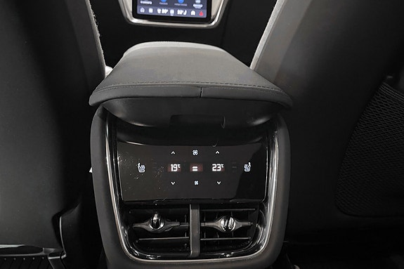 Volvo EX90 30 of 30