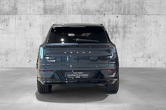 Volvo EX90 8 of 30