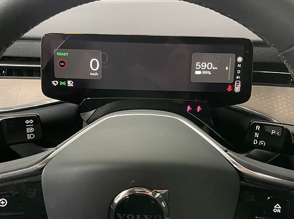 Volvo EX90 14 of 18