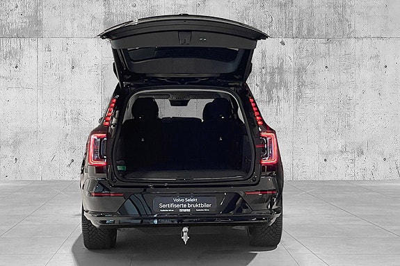 Volvo EX90 9 of 30