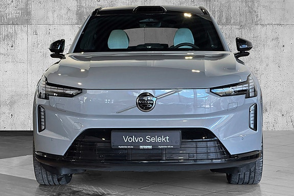 Volvo EX90 4 of 30