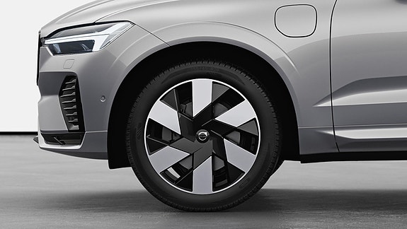 Volvo XC60 14 of 27