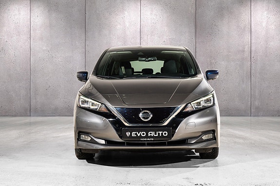 Nissan Leaf 2 of 8