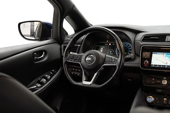 Nissan Leaf 7 of 8
