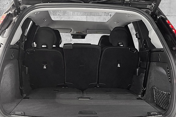 Volvo EX90 14 of 30