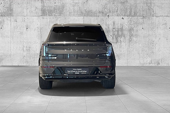 Volvo EX90 11 of 30