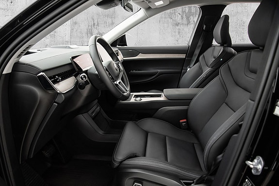 Volvo EX90 24 of 30