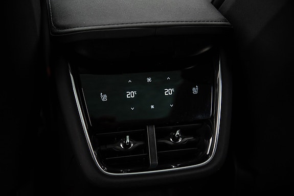 Volvo EX90 30 of 30