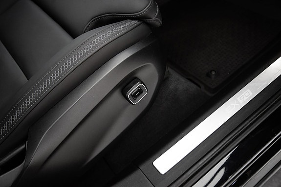 Volvo EX90 22 of 30