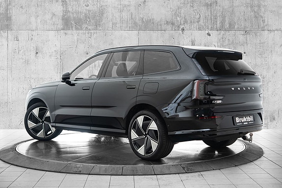 Volvo EX90 6 of 30