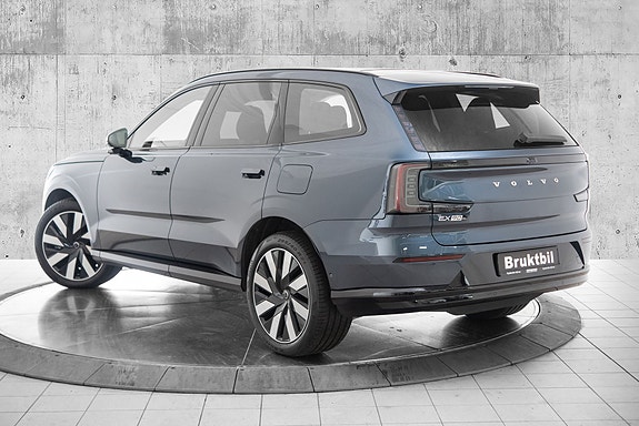 Volvo EX90 6 of 30