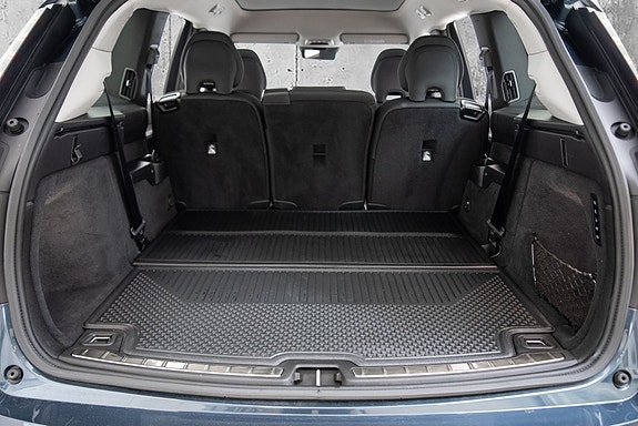 Volvo EX90 10 of 30