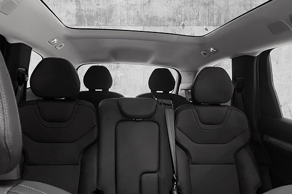 Volvo EX90 26 of 30