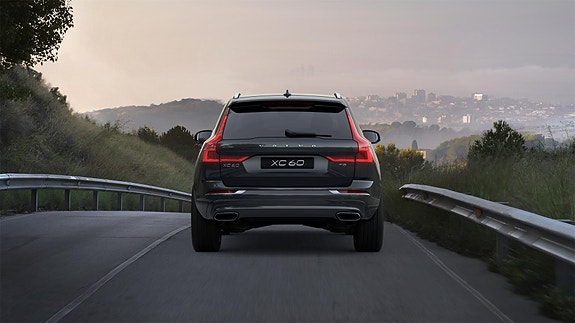 Volvo XC60 14 of 22