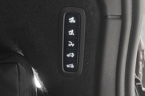 Volvo EX90 29 of 30